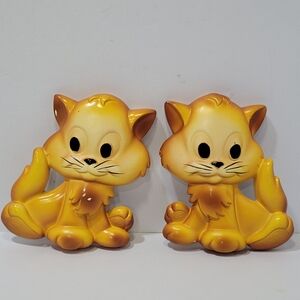 vintage 1981 Miller Studio chalkware kitten wall plaques